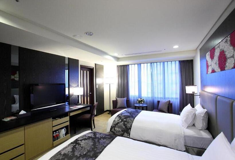 سوییت سوپریور, Golden Tulip Zhong Xin Hotel Taichung