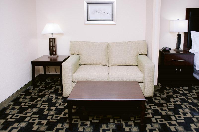 Люкс, Holiday Inn Express Hotel Raleigh Southwest, An Ihg