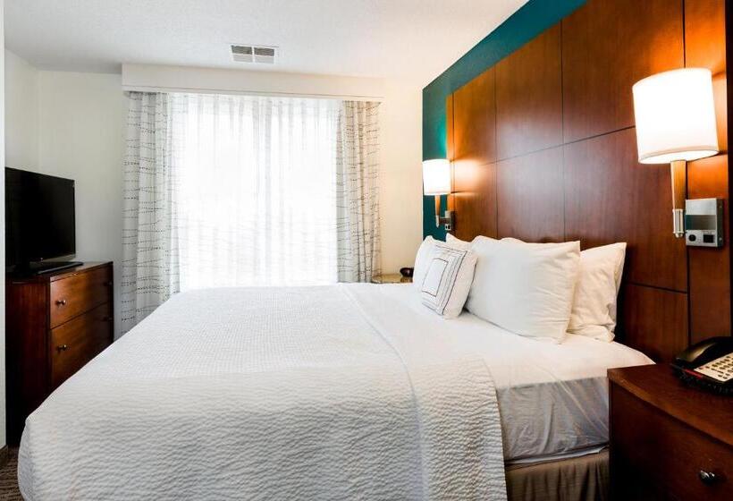 מיטת קינג בסוויטה, Residence Inn Florence