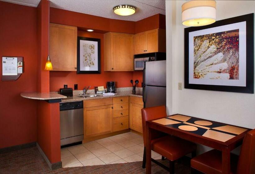 キングサイズベッドのスイートルーム, Residence Inn By Marriott Tallahassee Universities At The Capitol