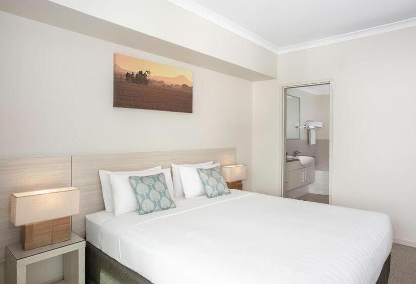 Апартаменты Superior 2 Спальни, Mantra Geraldton