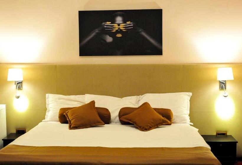 Quarto Deluxe com Sacada, Royal Boutique Hotel Poiana Brasov