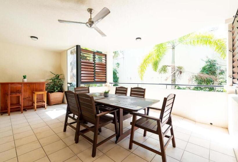 Apartamento 3 Dormitórios, Cairns City Apartments