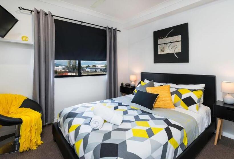 Apartamento 3 Dormitórios, Cairns City Apartments