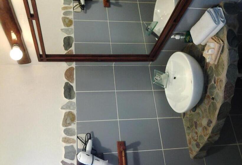 标准间, Guayabo Lodge