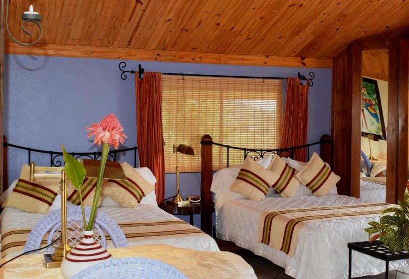 四人标准间, Guayabo Lodge