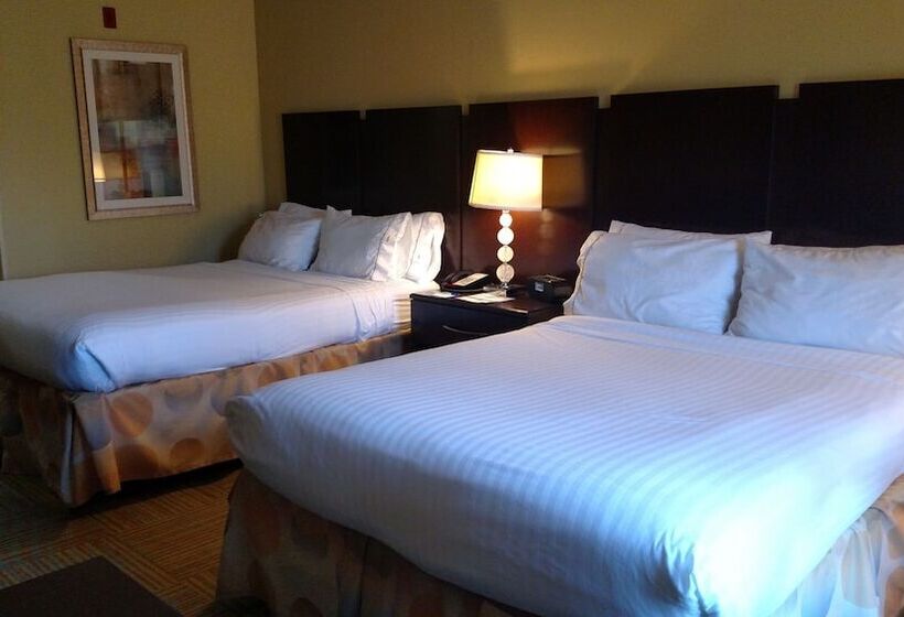 Номер Стандарт, Holiday Inn Express Hotel & Suites Perry, An Ihg