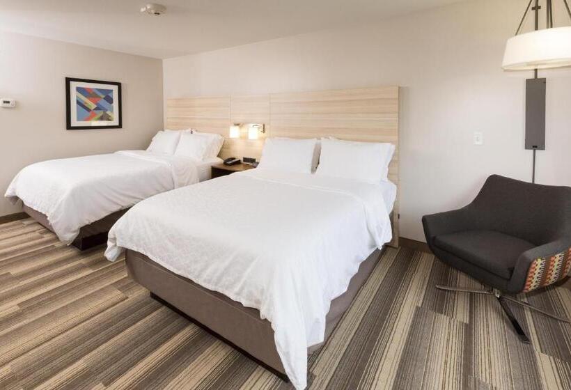 Номер Стандарт, Holiday Inn Express Hotel & Suites Logansport, An Ihg