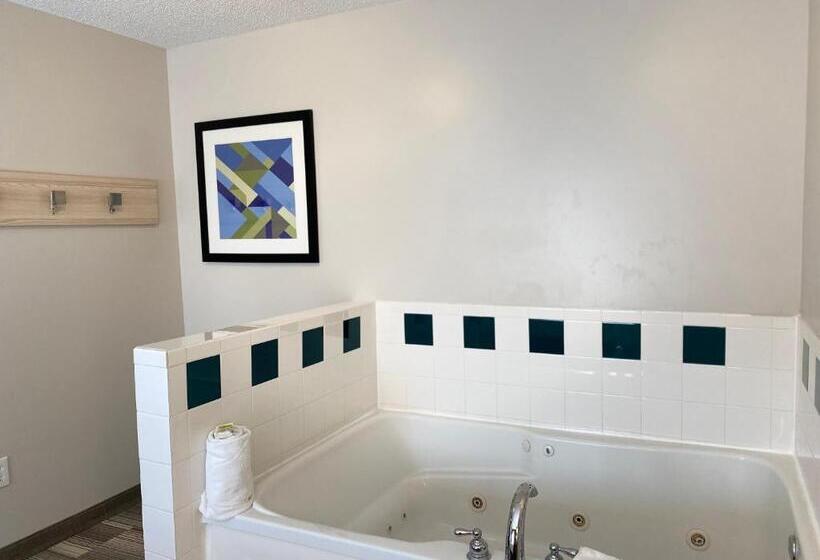 Люкс с гидромассажем, Holiday Inn Express Hotel & Suites Logansport, An Ihg
