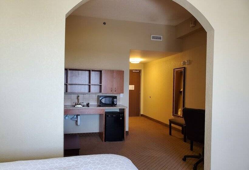 Люкс, Holiday Inn Express Hotel & Suites Mankato East, An Ihg
