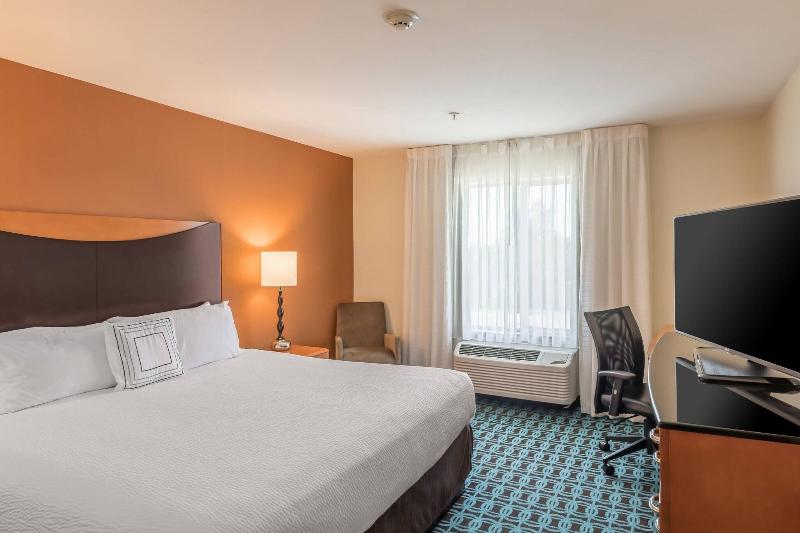 身障者適用スタンダードルーム, Holiday Inn Express Cloverdale   Greencastle, An Ihg