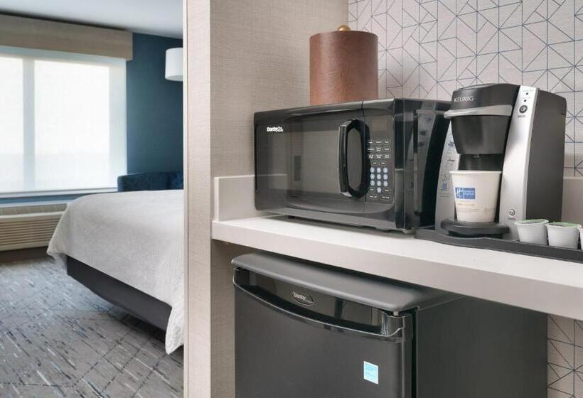 장애인을 위한 킹사이즈 침대 스탠다드 룸, Holiday Inn Express And Suites Helena, An Ihg