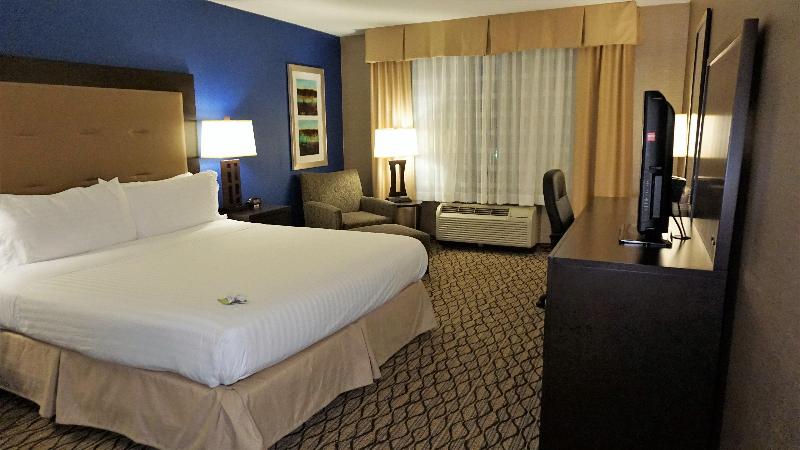 带大床的标准间, Holiday Inn Express & Suites Gibson, An Ihg
