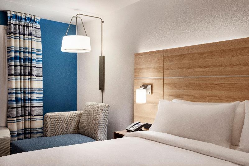 Стандартный Номер Кровать Кинг, Holiday Inn Express Dumfries Quantico, An Ihg