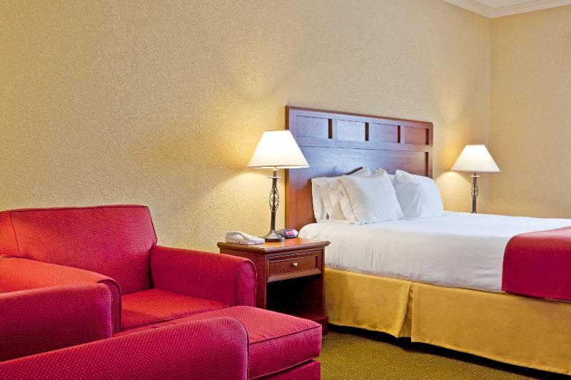 Стандартный Номер Кровать Кинг, Holiday Inn Express Of Salado Belton, An Ihg