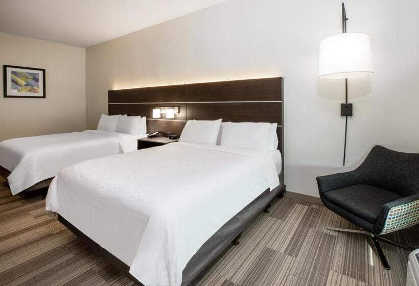 Номер Стандарт Адаптированный для Инвалидов, Holiday Inn Express & Suites Rockport   Bay View, An Ihg