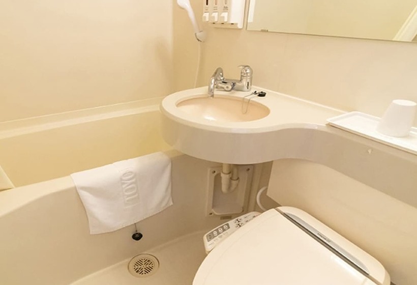 Номер Economy, Toyoko Inn Yokohama Minatomirai-sen Nihon-odori Ekimae