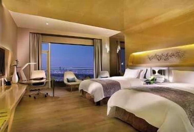 Номер Deluxe с Видом, Wyndham Grand Qingdao