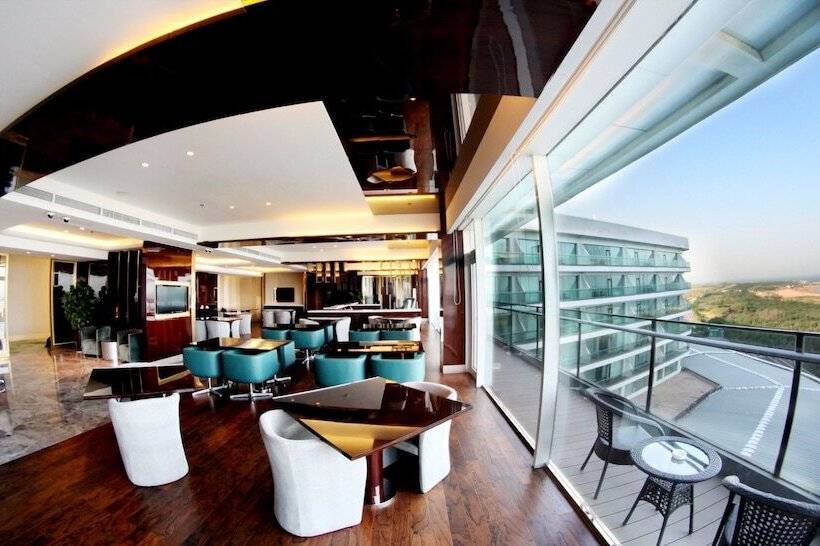 Семейный Номер, Wyndham Grand Qingdao