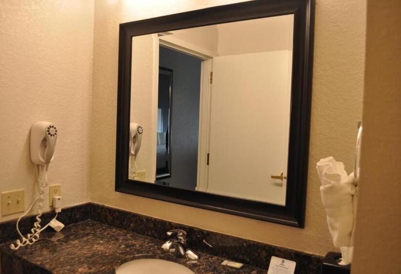 キングサイズベッドのスタンダードルーム, Best Western Heritage Inn And Suites