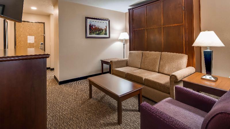 스위트 킹사이즈 침대, Best Western Plus Grapevine Inn