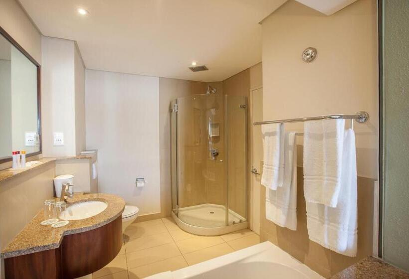 Номер Стандарт, City Lodge Hotel Lynnwood