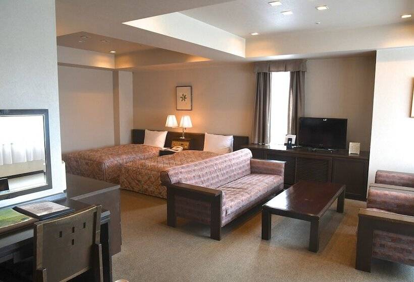 سوییت, Karuizawakurabu Hotel 1130 Hewitt Resort