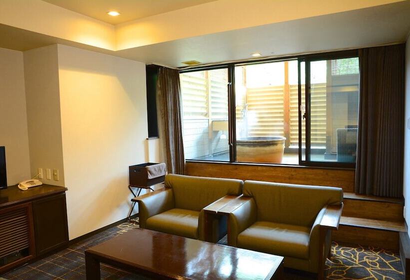 سوییت خانوادگی, Karuizawakurabu Hotel 1130 Hewitt Resort