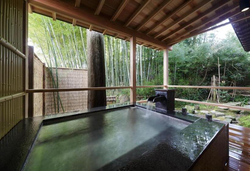 Номер Стандарт, Koshi No Yado Takashimaya
