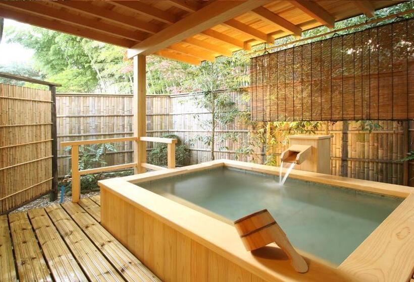 Номер Стандарт, Koshi No Yado Takashimaya