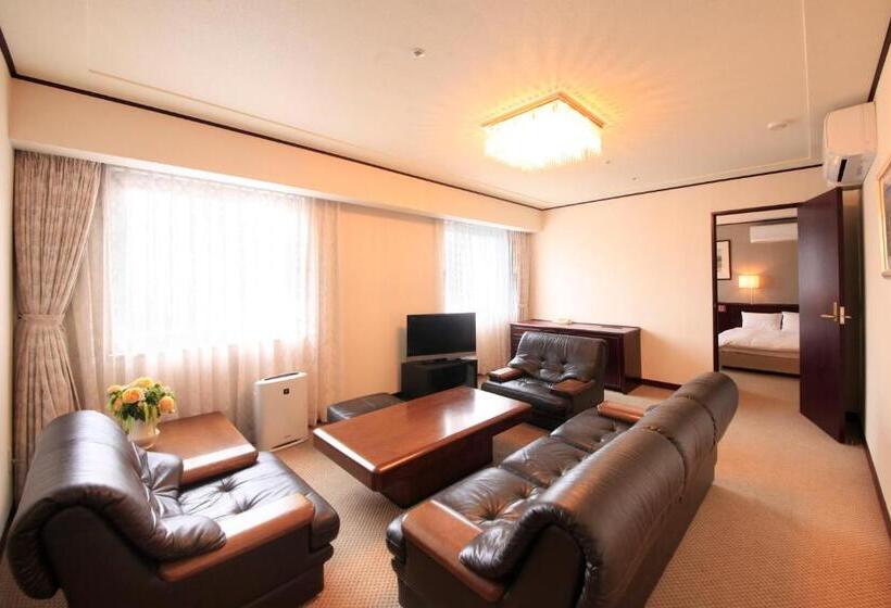 Люкс, Quintessa Hotel Ogaki
