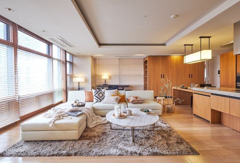 Люкс, The Classic 500 Pentaz Executive Residence