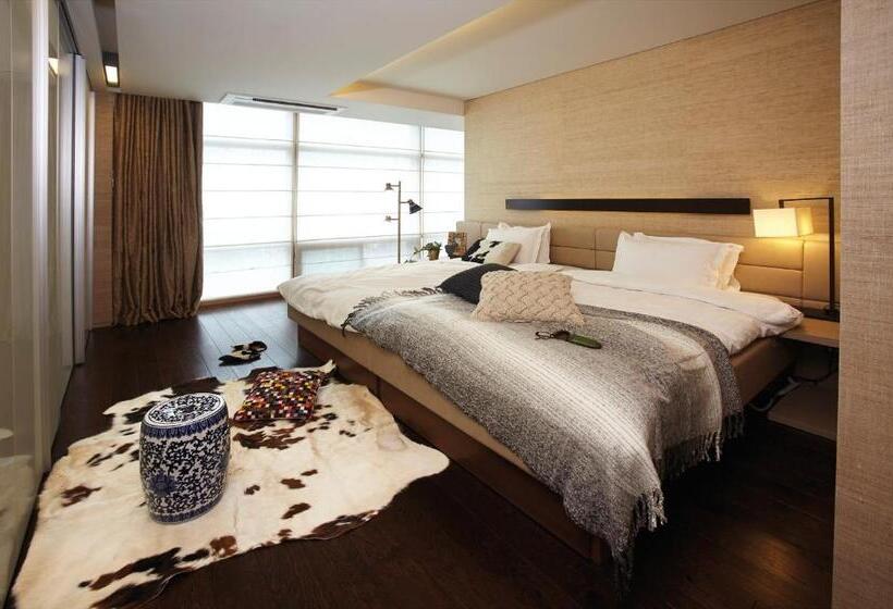 Люкс, The Classic 500 Pentaz Executive Residence