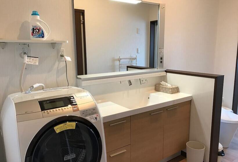 Апартаменты 2 Спальни, Tsuru Apartments