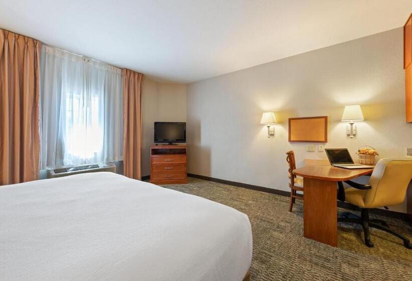 Студио Стандарт Кровать Кинг, Extended Stay America Suites  Bartlesville  Hwy 75