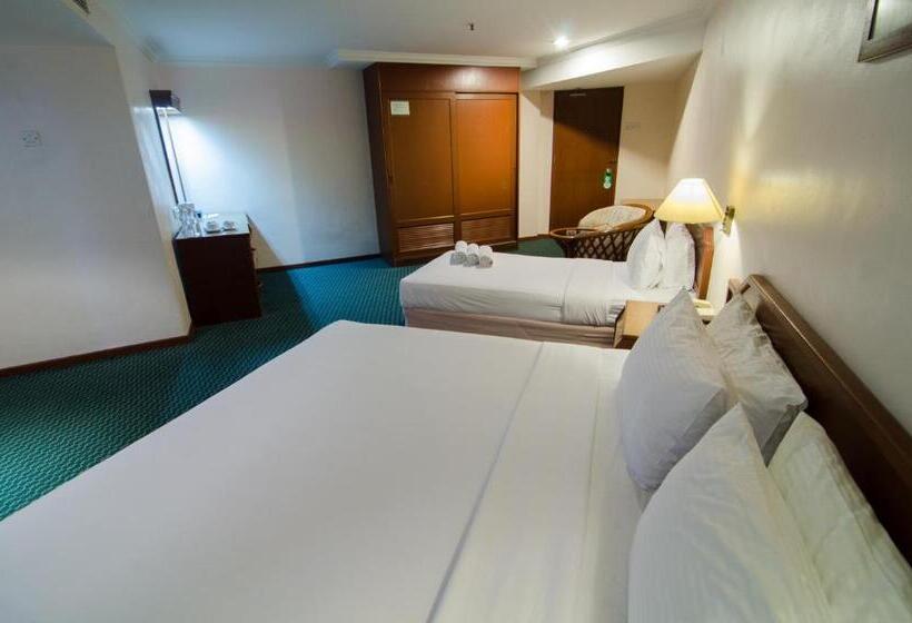 デラックストリプルルーム, Coral Bay Resort
