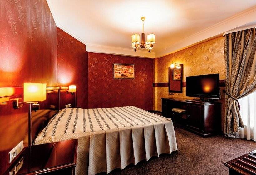 سوییت, President Resort