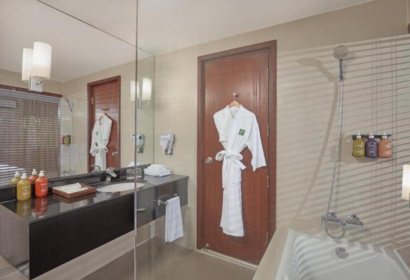 Люкс, Holiday Inn & Suites Batangas Limapark, An Ihg
