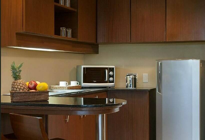 Люкс, Holiday Inn & Suites Batangas Limapark, An Ihg