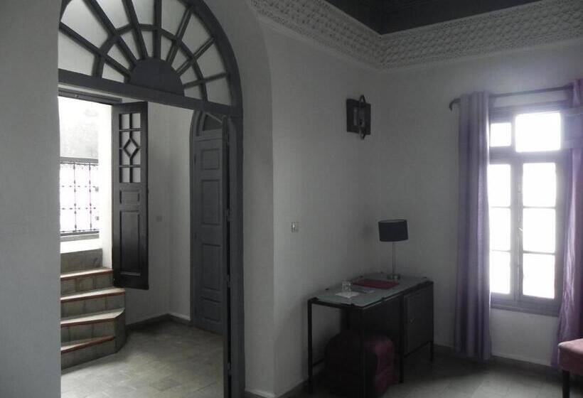 Люкс, Riad7