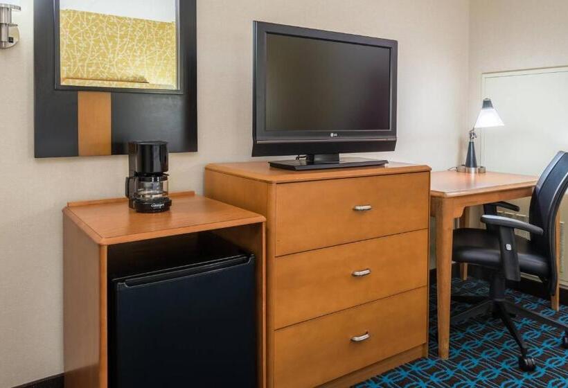 Стандартный Номер Кровать Кинг, Fairfield Inn & Suites – Buffalo Airport
