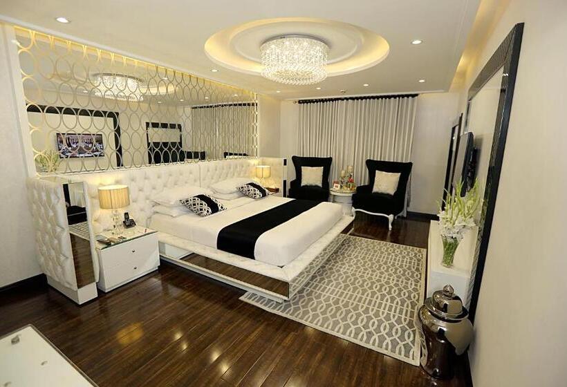 سوئیت پرزیدنت, Ramada By Wyndham Multan