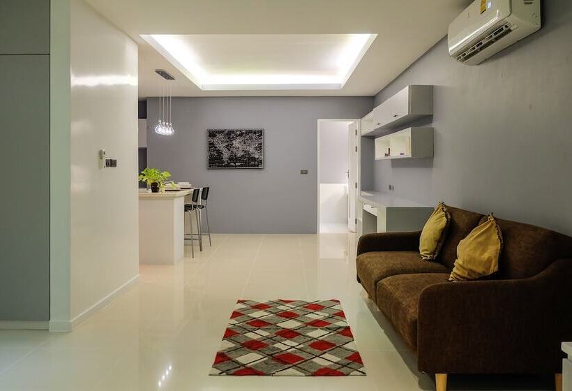 标准工作室, The Trees Club Resort