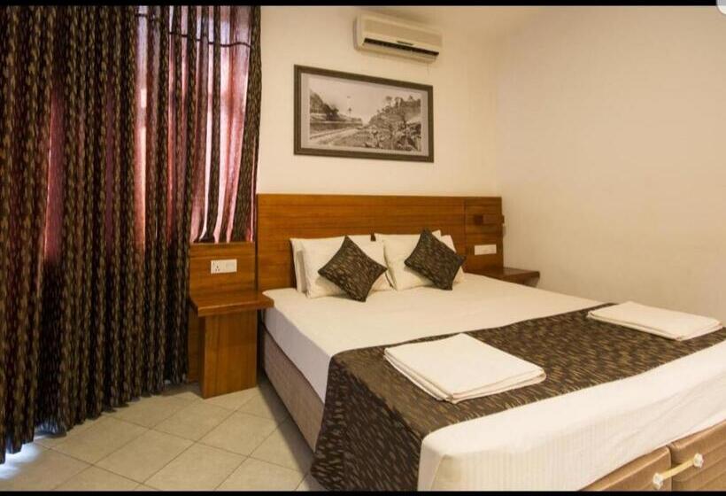 Deluxe Room, Kandyan View Holiday Bungalow   Free Pickup From Kandy City