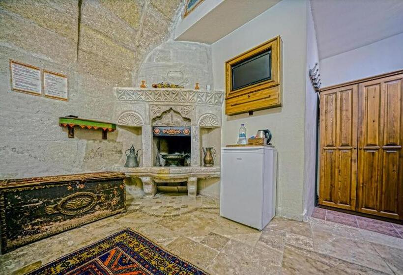 Четырехместный Номер Стандарт, Elysee Cave House