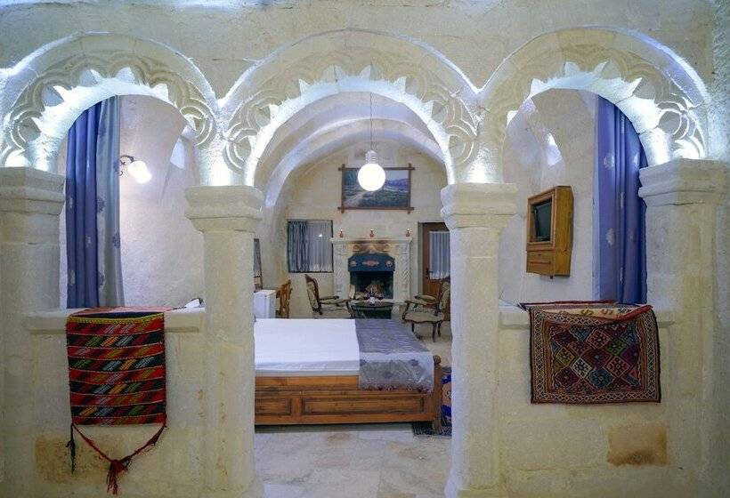 Family Suite, Elysee Cave House