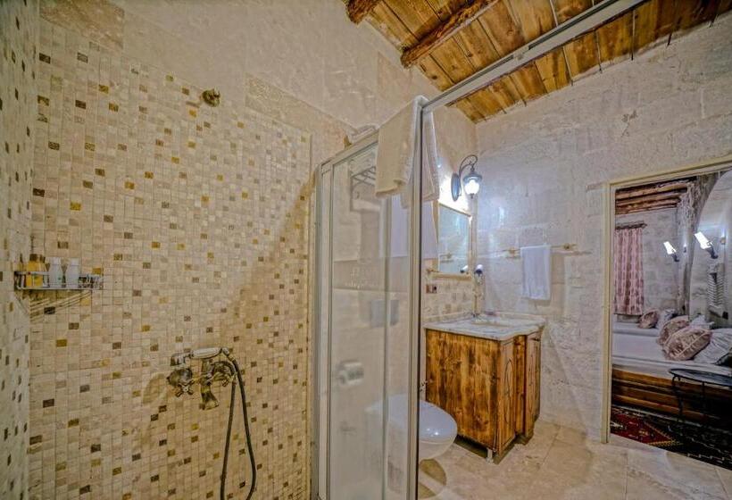 Номер Стандарт Трехместный, Elysee Cave House