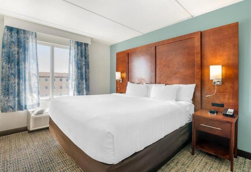 스위트 킹사이즈 침대, Surf And Sand Fernandina Beach At Amelia Island, Ascend Hotel Collection