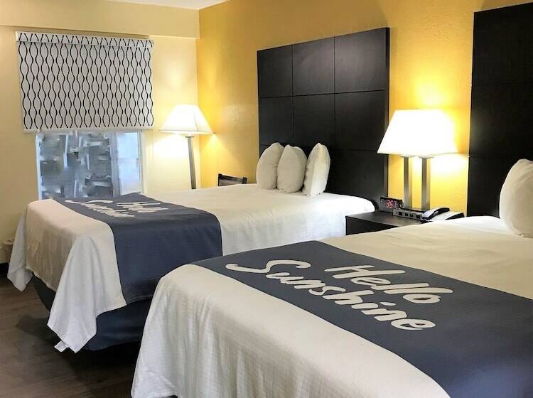 Номер Стандарт 2 Двуспальные Кровати, Days Inn By Wyndham Ridgeland South Carolina