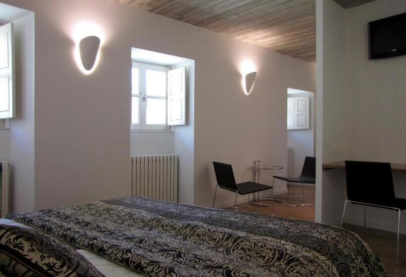 Номер Стандарт, Roncesvalles